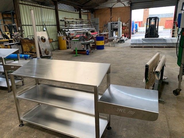 Tables & Workstations